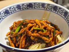 肉丝葱油拌面-君东记本帮面馆(天钥桥路店)