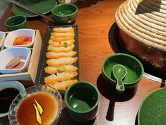 -花菇朵·云山雀 ll 野生菌锅·野果酸汤·精品滇菜(万柳店)