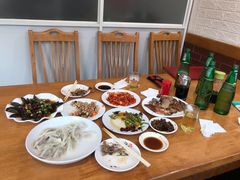 -东北四季饺子王(华山路店)