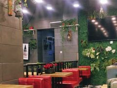 大堂-愉肴麻辣香锅(中山路店)