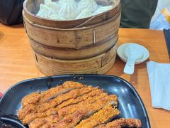 -莱莱小笼·乔艾