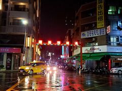 -六合夜市