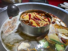-谭鸭血老火锅(万象九宜城店)