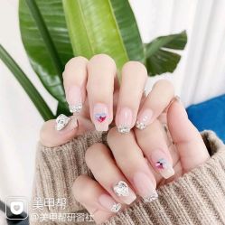 -Pink You美甲洗眉纹绣定制中心