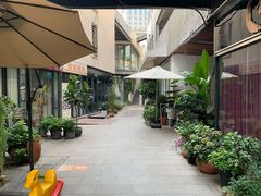 -泉乐坊步行街(烟酒特产平价超市店)