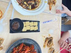 -肥肥虾庄·金牌油焖大虾(东湖欢乐谷店)