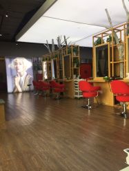 -塞巴斯汀SEBASTIAN专业美发店