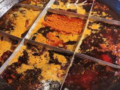 -岗上渣渣老火锅(两路口店)