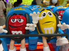 -m豆巧克力世界(上海世茂广场店)