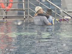 -蓝旗亲子游泳(范湖万达广场店)