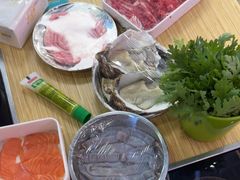 -杨老板·海鲜集市火锅·鲜切牛肉(中防万宝店)