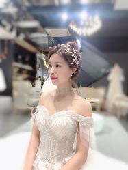 点击看大图 -艾米丽婚纱礼服