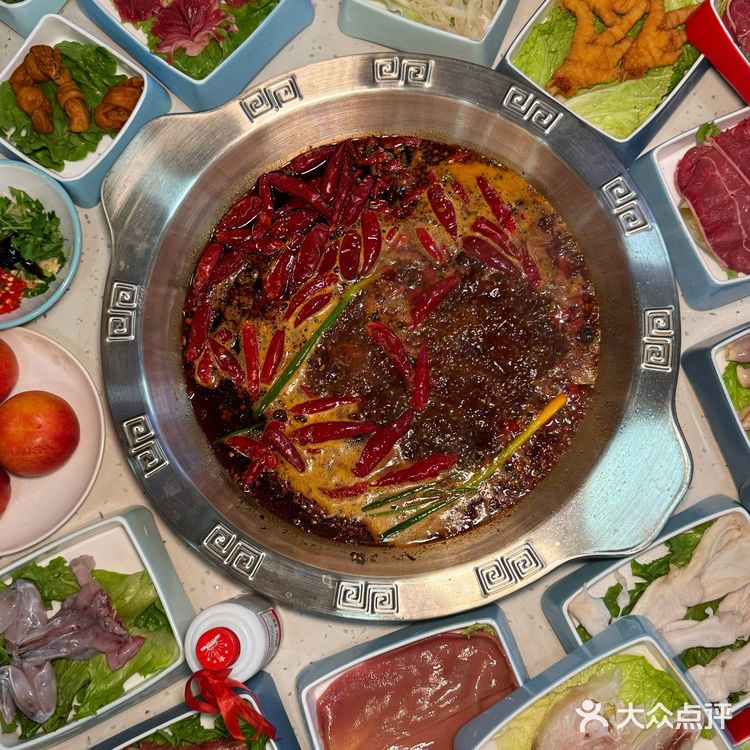 周末聚餐宝藏地！郑北忠鲜货自助火锅太绝了