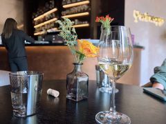 -wineapp葡萄酒餐吧(外滩金融中心店)