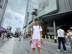 -成都梵高星空艺术馆(春熙路旗舰店)