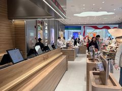 -泡泡玛特POPMART(武汉新天地南馆店)