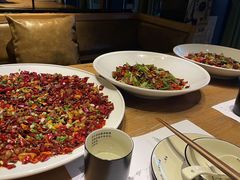 -临界音乐酒馆·小龙虾·江湖菜(华熙LIVE·鱼洞店)