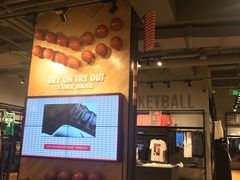 -NIKE品牌体验店(北京蓝色港湾店)