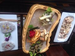 菌类四拼-滇釜火锅·能喝汤的火锅(车公庄店)