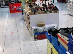 -家乐福(四元桥购物中心店)