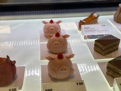 -Fridi Patisserie Cafe