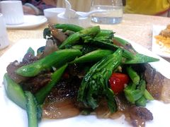 腊肉炒芥兰-九大簋家宴(北京路店)