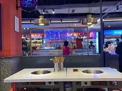 -钢管厂五区小郡肝串串香(蜀都万达店)