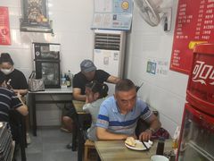 -胡记锅贴·沪上游子老鸭粉丝汤(太原路店)