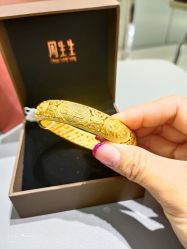-周生生Chow Sang Sang(苏州美罗高新店)