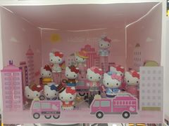 -泡泡玛特POPMART(侨福芳草地店)