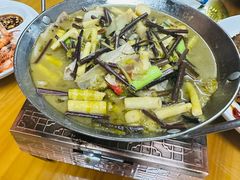-芦茨金富饭庄·25年老字号·专做稻草鸡