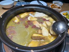 -一朵菌·野生菌探索家火锅(南亚店)