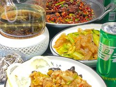 -叶派龙虾•招牌香辣蟹·海鲜(中海国际店)