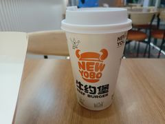 -牛约堡·手作牛肉汉堡(长宁店)