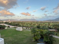 -亚龙湾中心广场