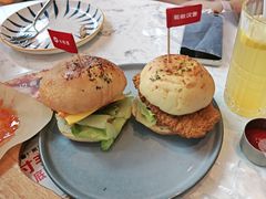 -必胜客(港城新天地店)