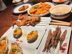 烤牛蛙-蚝翅·海鲜粥·烧烤·羊肉季(鄞州万达店)