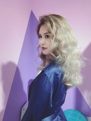-变画·发型STUDIO