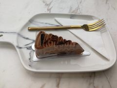 -UNI UNI(环亚凯瑟琳店)