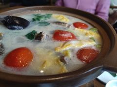 丽江腊排骨火锅-一坐一忘云南菜(嘉里中心店)