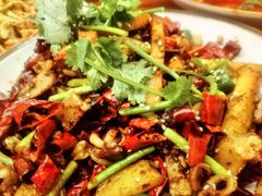 -万重锦·人文川菜馆(骡马市店)