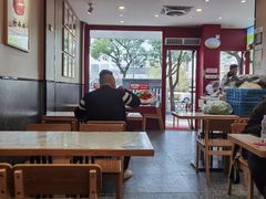 -牛吃草牛肉面(甬港南路店)