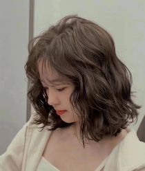 -艾美A·M Hair Salon