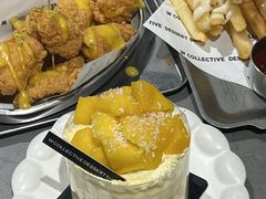 -W COLLECTIVE  DESSERT SHOP