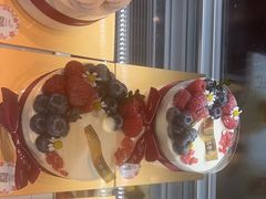 -花花卷卷·鲜食蛋糕(静安久光百货店)