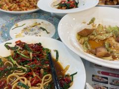 -汗腾格里·风味餐厅(新疆驻京办店)