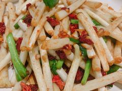 花生苗-渔乡米香·剁椒鱼头(四方坪店)