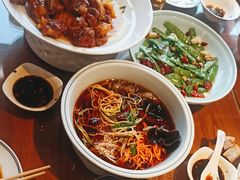 -那家老院子东北菜·饺子·小鸡炖蘑菇(艳华街店)