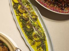 -八府香鸭·啫啫煲(华山路店)