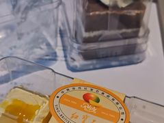 -红宝石·鲜奶小方·海派西点房(联洋店)